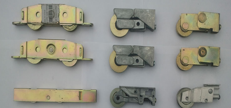 patio sliding door wheel replacement Blythe